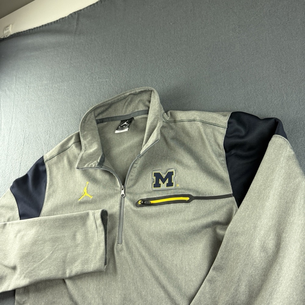 Jordan Pullover Men's M Gray Michigan Wolverines 1/4 Q Zip Dri-Fit 32866X